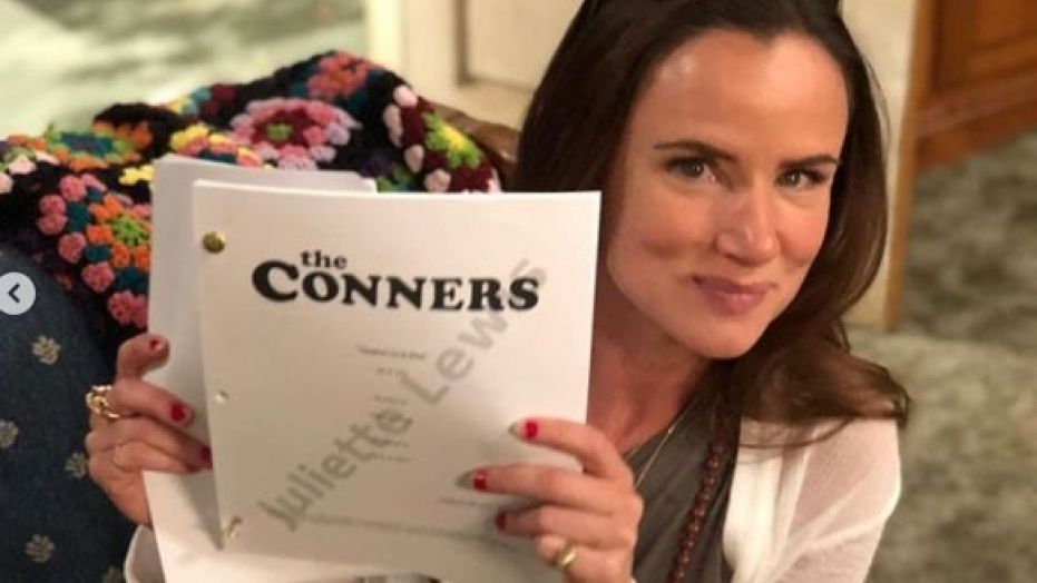 Johnny Galecki and Juliette Lewis Join The Conners