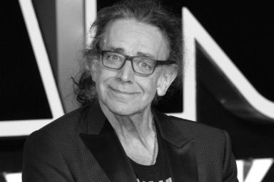 Star Wars Actor Peter Mayhew Passes Away at 74