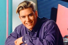 Saved by the Bell Set Photo Teases Mark-Paul Gosselaar's Return