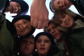 Josh Gad Hosting Goonies Reunion With Sean Astin, Original Cast Members