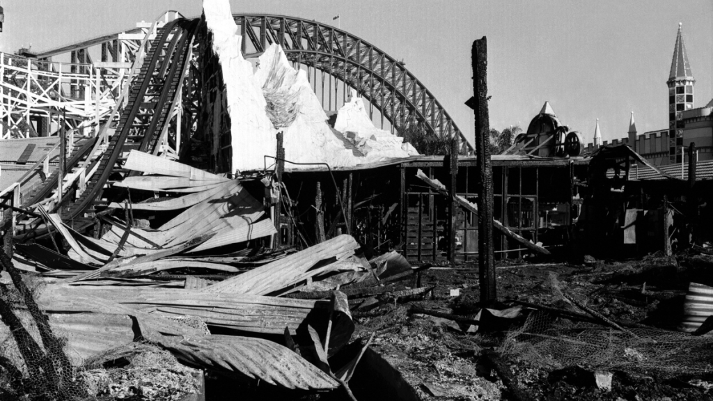 Ghost train fire at Luna Park