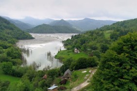 What on Earth (2015) Season 11