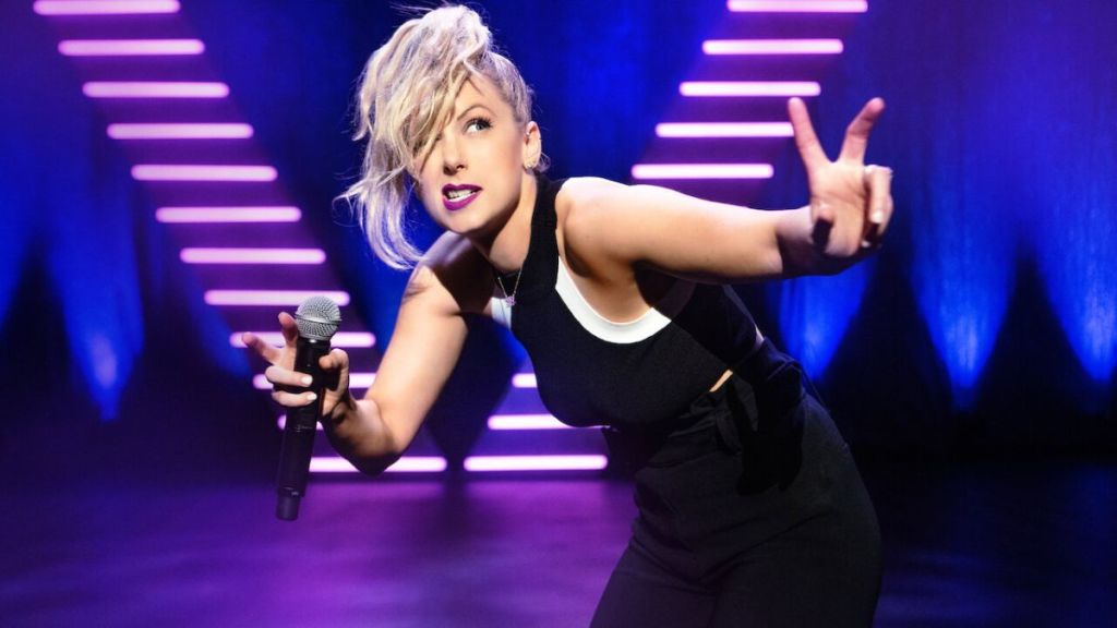 Iliza Shlesinger: Unveiled Streaming: Watch & Stream Online via Netflix