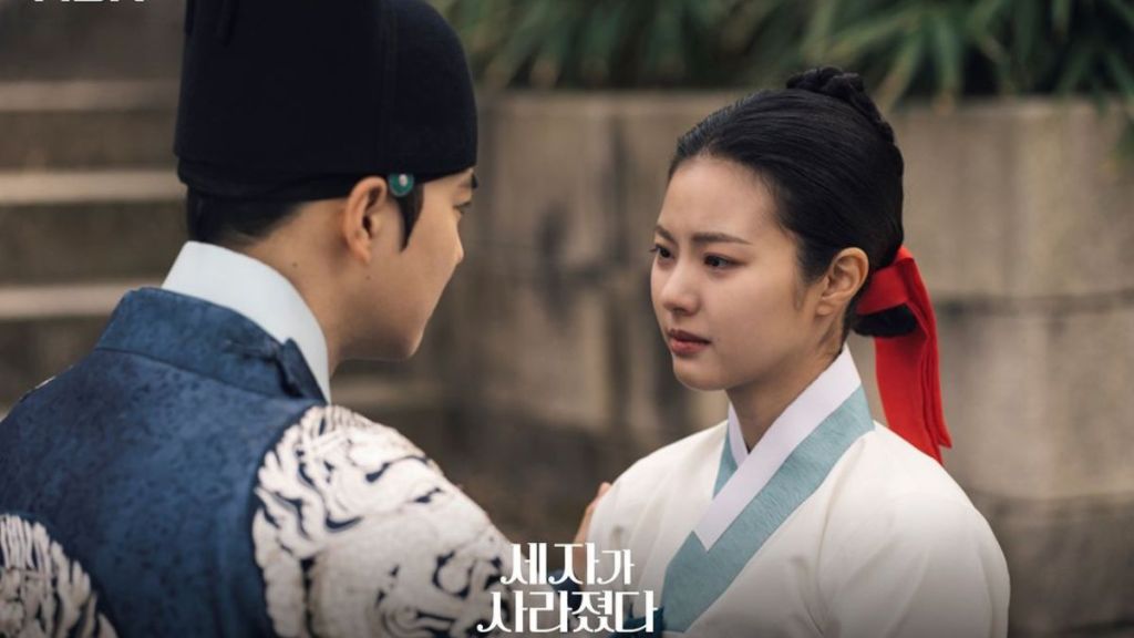 EXO Suho and Hong Ye-Ji from Missing Crown Prince