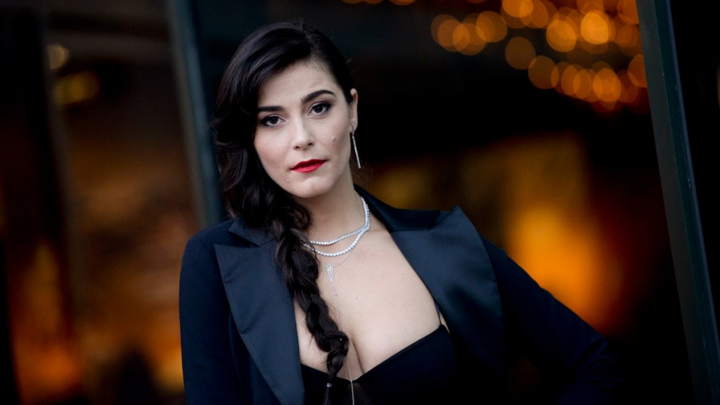 Interview: Elysia Rotaru on Voicing Black Canary in Justice League: Crisis on Infinite Earths