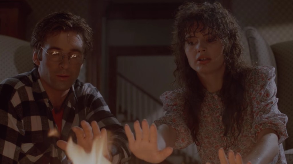 Here's Why Alec Baldwin & Geena Davis Are Not In Beetlejuice Beetlejuice