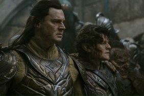 Two elves in battle in The Lord of the Rings: The Rings of Power.