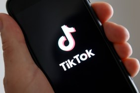 What Is the 'Pink Tote Lid Moment' Trend on TikTok?