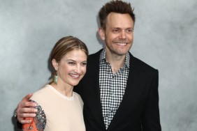 Who is Joel McHale's Wife? Sarah Williams' Job & Relationship History