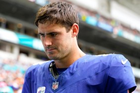 Daniel Jones Benched Tommy DeVito Giants QB Replacement Injury Drew Lock Contract