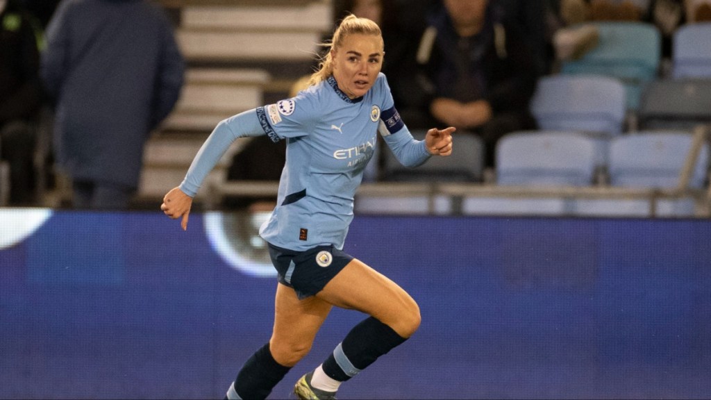 Alex Greenwood Suffers Knee Injury in City vs. Polten Game