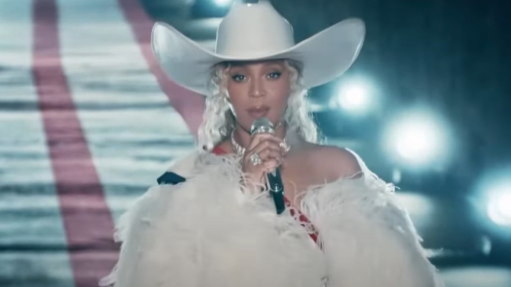 Who Performed With Beyoncé? NFL Christmas Halftime Show Guest List