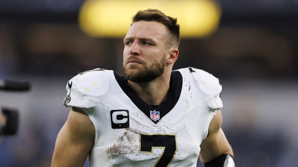 Saints’ Taysom Hill Suffers Knee Injury vs. Rams