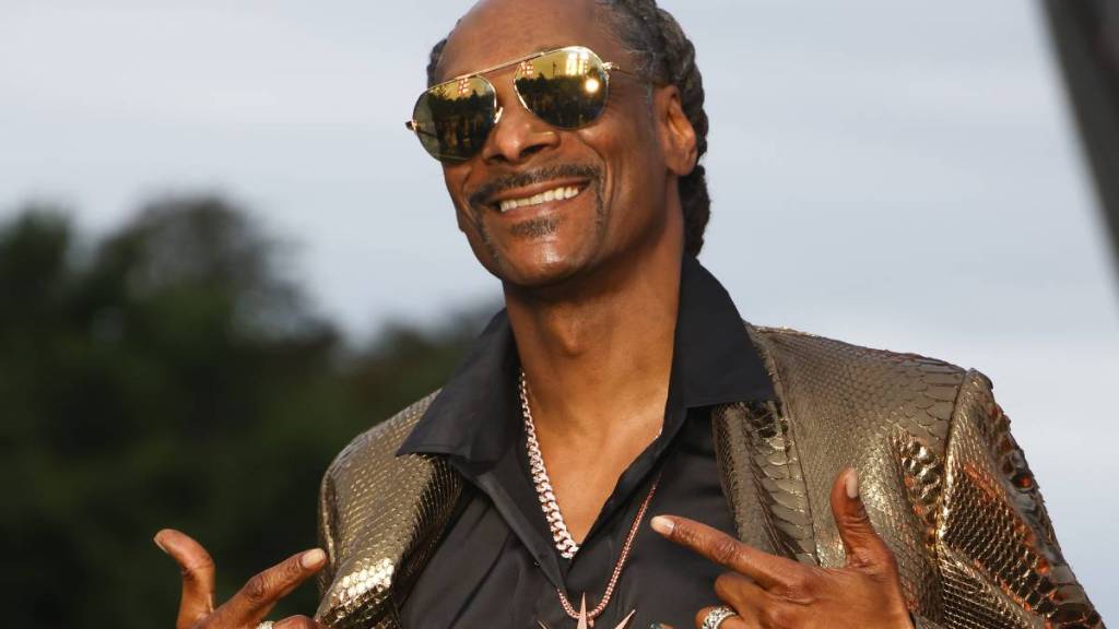 Snoop Dogg Cast in New Luc Besson Sci-Fi Movie The Last Man