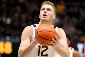 Tucker DeVries Sidelined From Mountaineers After Upper Body Injury