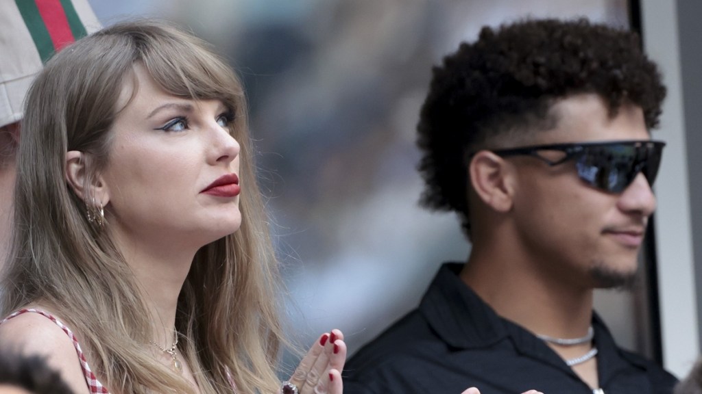 Patrick Mahomes Appreciates Taylor Swift in Chiefs Interview