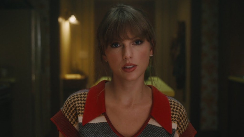 Taylor Swift & Carrie Underwood Feud Explained: What Was Said?