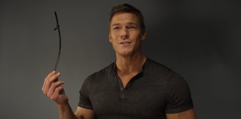 Reacher's Alan Ritchson to Lead New Adventure Movie From Minecraft Writers