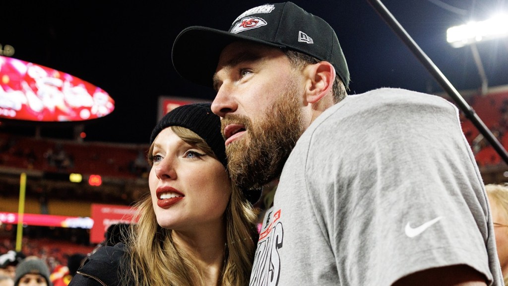 Fans Think Taylor Swift & Travis Kelce Are Getting a Dog