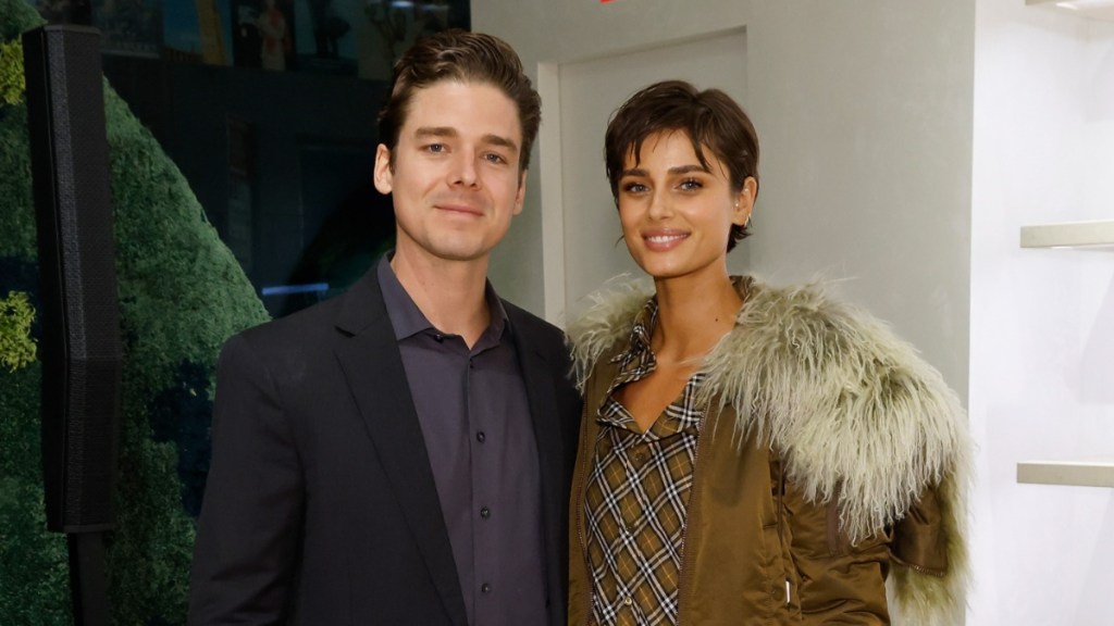 Who Is Taylor Hill's Husband? Daniel Fryer's Job & Relationship History