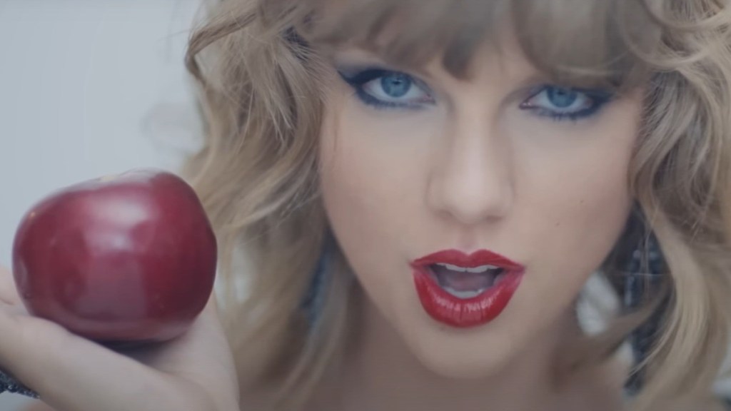 ‘How Many Cats Does Taylor Swift Have?’ Trend Explained Amid Meredith Cameo