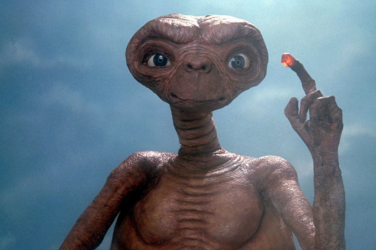 E.T. the Extra-Terrestrial (1982)