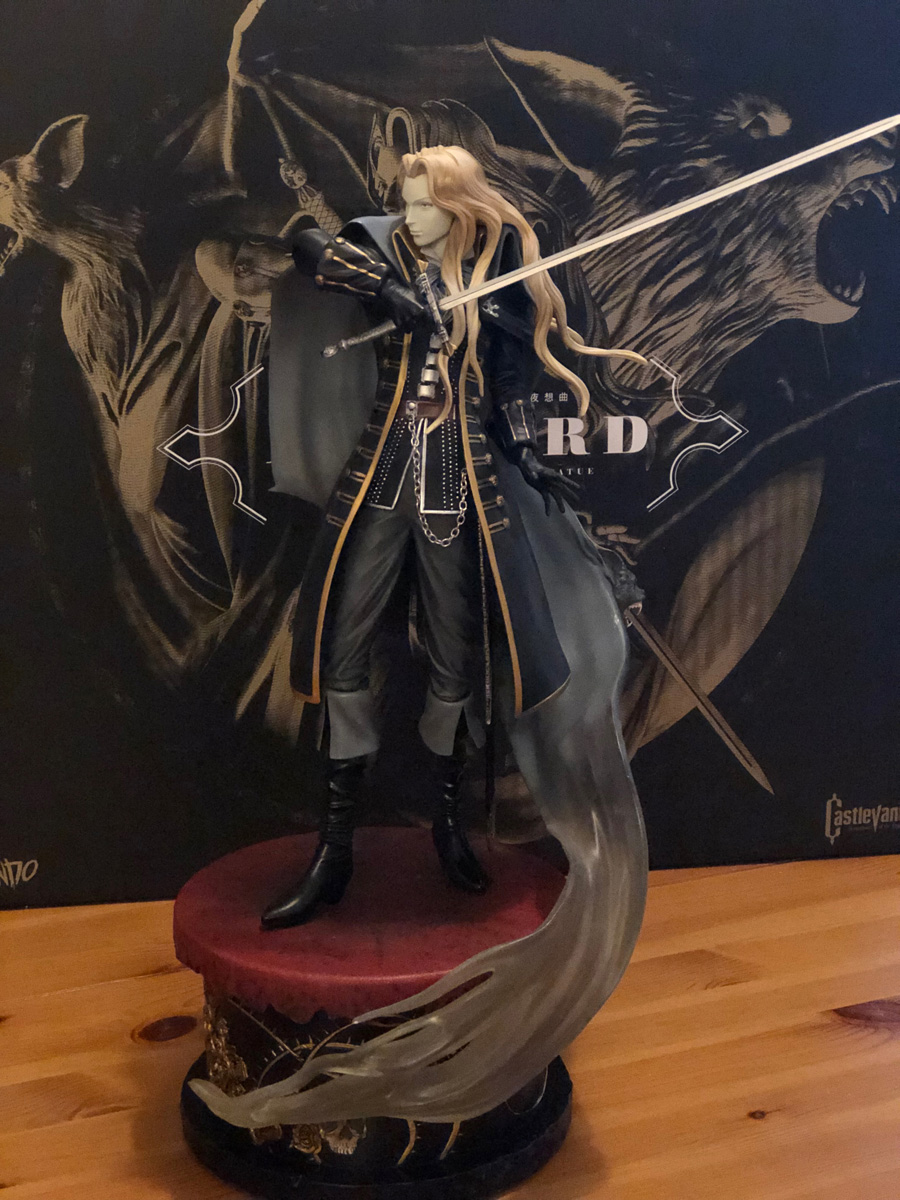 Alucard 16-inch Statue