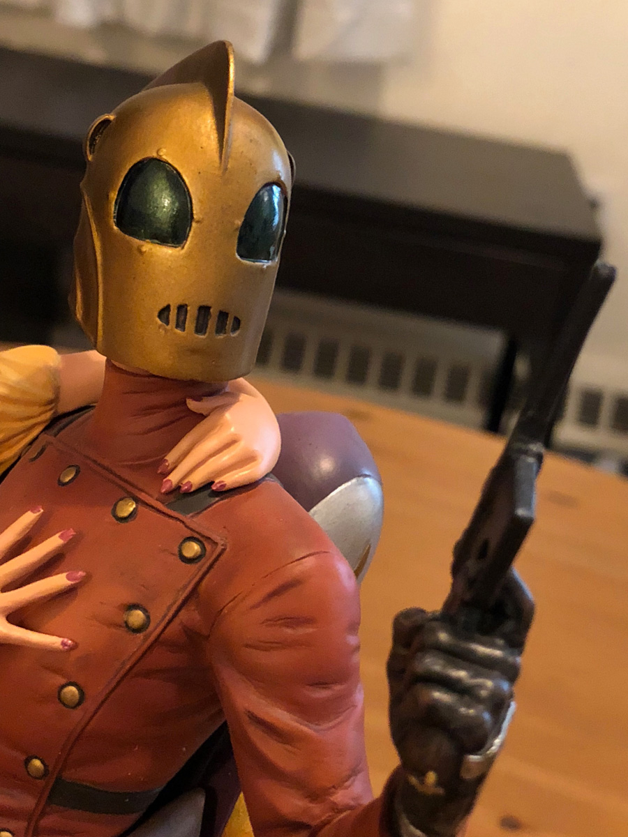 Rocketeer & Betty Statue